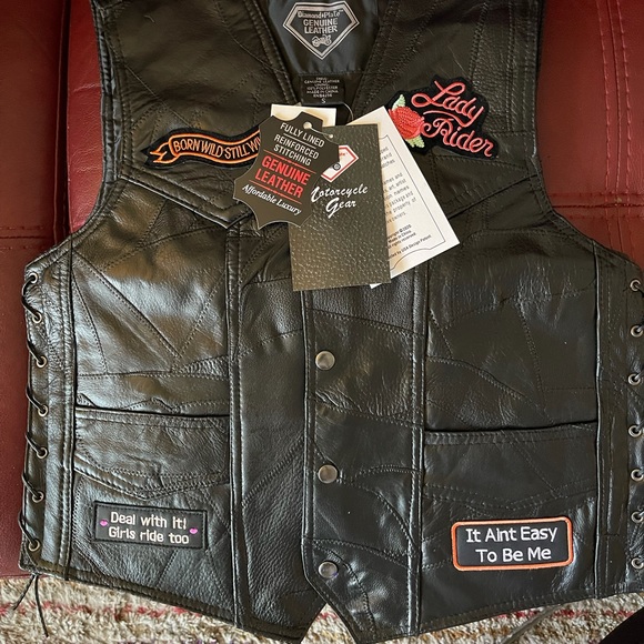 NWT DIAMOND PLATE LADIES ROCK BLACK RIDING LEATHER VEST | Size Small - Picture 3 of 10